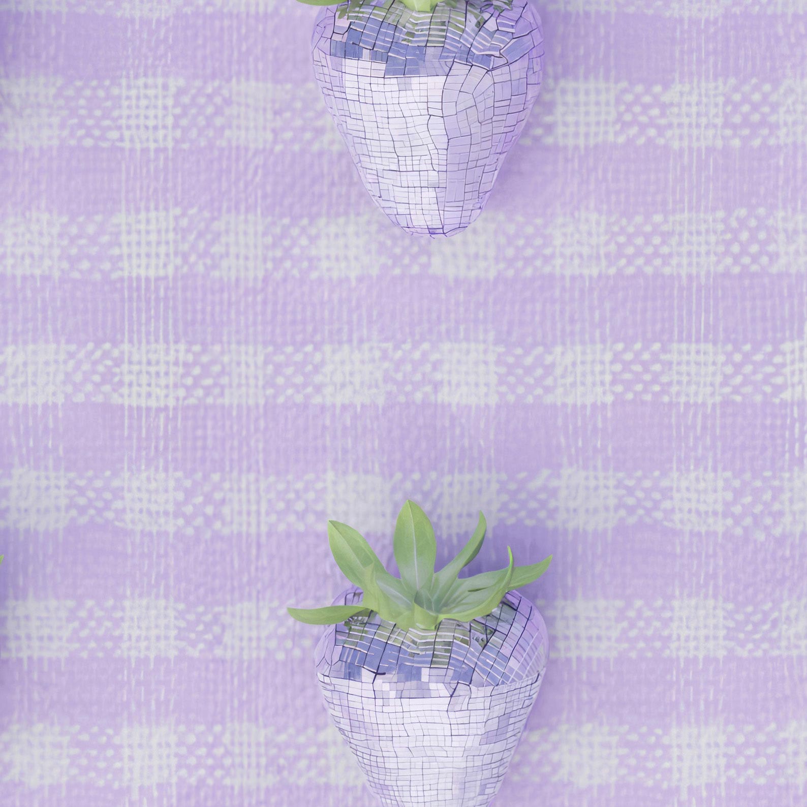High Definition Print Quality Detail Of Purple Disco Berry Grid